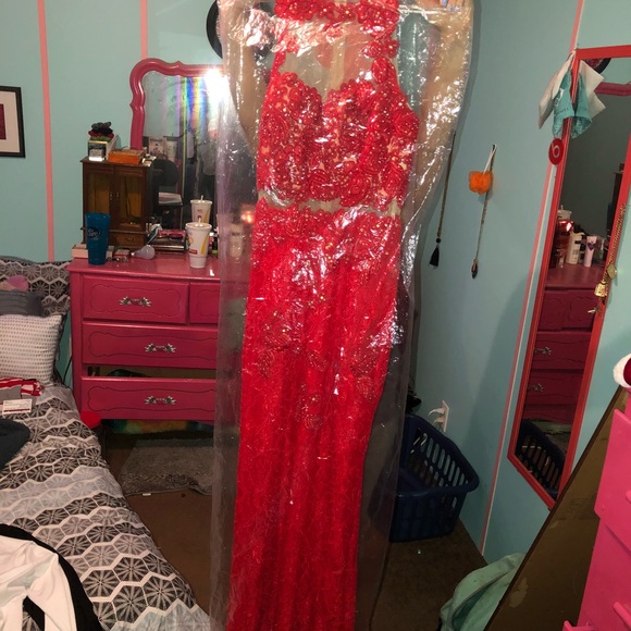 my prom dress from last year. in great shape - Picture 8 of 8